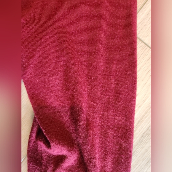 Men's Red Argyle Sweater - Picture 4 of 6